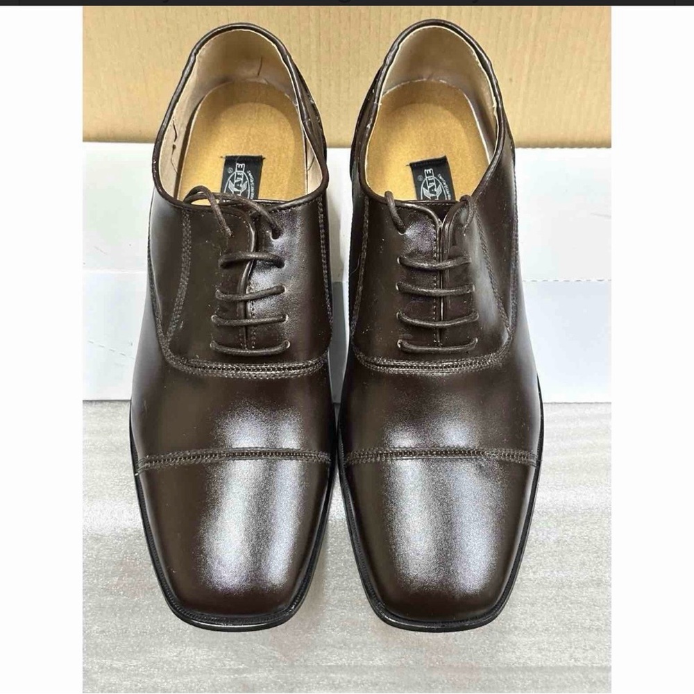 Elegant Brown Leather Men's Dress Shoes size 10 new